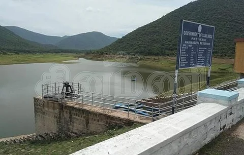 புழுதிக்குட்டை ஆனைமடுவு அணையின் அழகிய தோற்றம்.