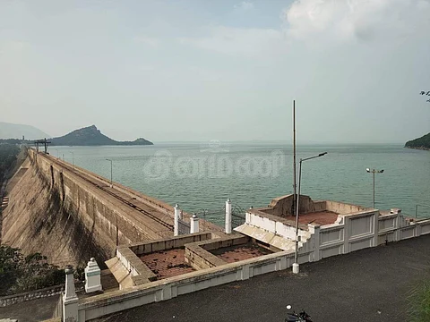 மேட்டூர் அணை.