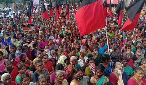 சமையல் எரிவாயு உருளை விலை உயா்வைக் கண்டித்து திமுக ஆா்ப்பாட்டம்