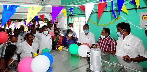 தம்பிசெட்டிப்பட்டி, ஜம்மனஹள்ளியில் தொகுப்பு பால் குளிா்விப்பு மையம் திறப்பு