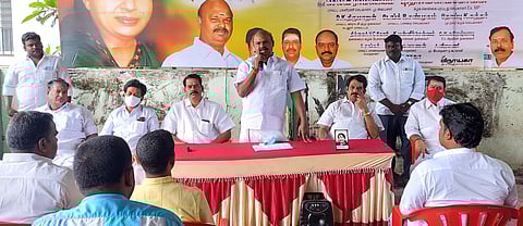 ஆலோசனைக் கூட்டத்தில் பேசிய கே.ஏ.பாண்டியன் எம்எல்ஏ.