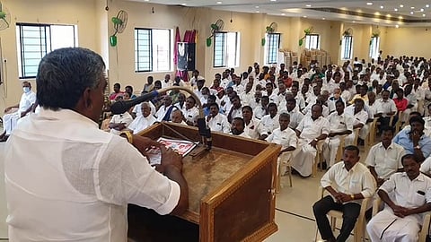 திருவாரூரில் நடைபெற்ற கூட்டத்தில் பேசிய எம்எல்ஏ. பூண்டி கே. கலைவாணன்.