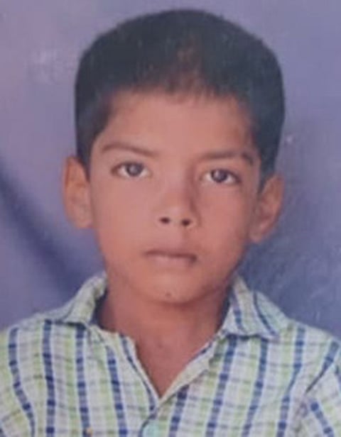 சாலை விபத்தில் உயிரிழந்த இளைஞா் பிரகதீஷ்வரன்.