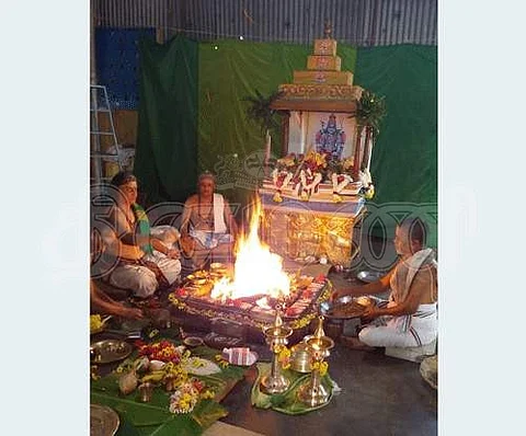 திண்டுக்கல் சைனடி ஸ்ரீ சித்தி விநாயகர் கோவிலில் சனிப்பெயர்ச்சி சிறப்பு வழிபாடு.