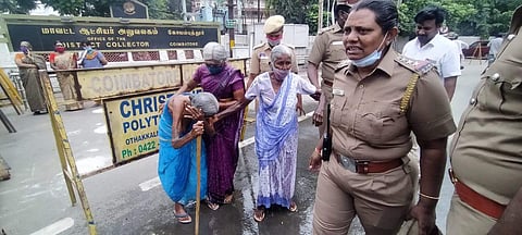 தற்கொலை முயற்சியில் ஈடுபட்ட மூதாட்டிகள்.