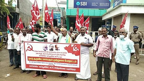 ஊத்தங்கரையில் சிபிஎம் கட்சி சார்பில் கண்டன ஆர்ப்பாட்டம்