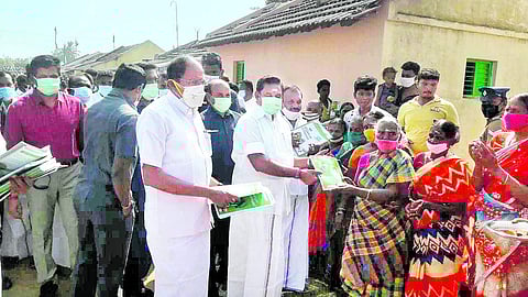 நாமக்கல், பாப்பநாயக்கன்பட்டி கிராமத்தில் தேர்தல் பிரசாரம் மேற்கொண்ட முதல்வர் எடப்பாடி கே.பழனிசாமி