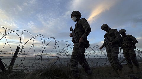 எல்லைப் பகுதியில் டிரோன்: ராணுவம் துப்பாக்கிச் சூடு