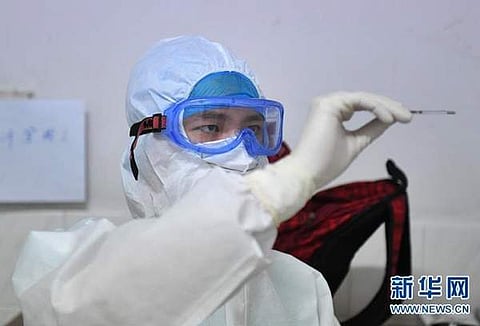 தென் கொரியாவில் பரவும் கொவைட்-19: சீனாவில் பலி எண்ணிக்கை 2,442ஆக உயர்வு