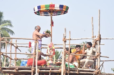 வலங்கைமான் மகாமாரியம்மன் கோயிலில் நடைபெற்ற மகா கும்பாபிஷேகம்.