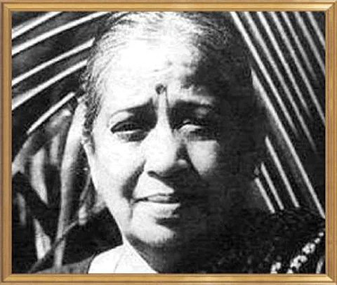 நூற்றாண்டு காணும் படைப்பாளிகள்