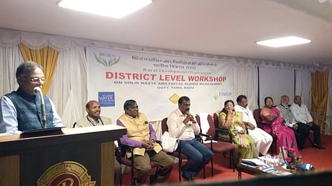 கருத்தரங்கில் பேசிய தேசிய பசுமைத் தீா்ப்பாயத்தின் தலைவா் ஜோதிமணி.