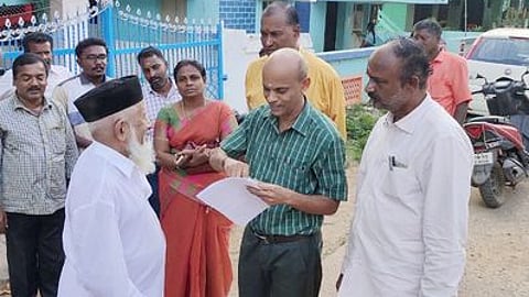 வாக்காளா் பட்டியல் திருத்தப் பணிகள் (கோப்புப் படம்)