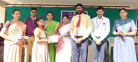 பெண் குழந்தைகள் பாதுகாப்பு தின கொண்டாட்டம்