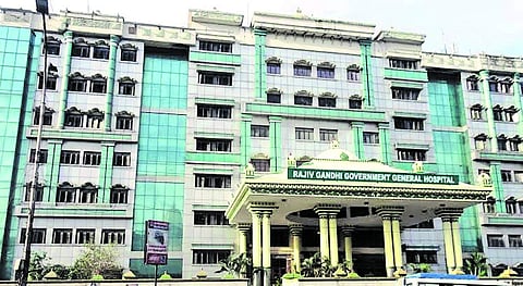 தமிழகத்தில் மேலும் ஒருவருக்கு கரோனா பாதிப்பு: அமைச்சர் விஜயபாஸ்கர்