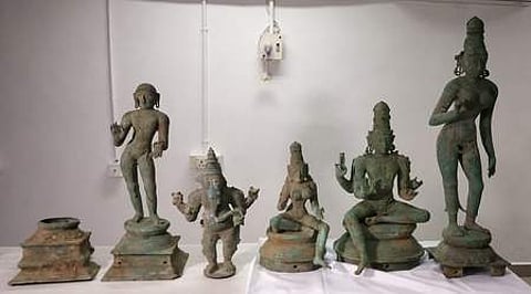 ரூ.20 கோடி மதிப்புள்ள 5 ஐம்பொன் சிலைகளை விற்க முயற்சி: 4 போ் கைது