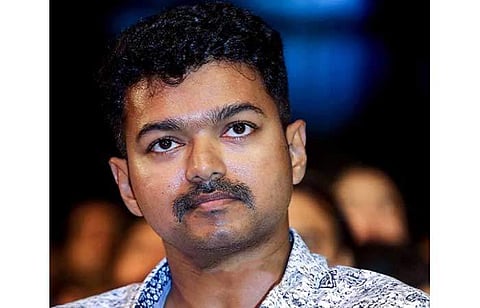 நடிகர் விஜய் வீட்டில் வருமானவரித் துறையினா் மீண்டும் சோதனை