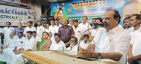 கோவில்பட்டியில் அதிமுக பொதுக்கூட்டம்