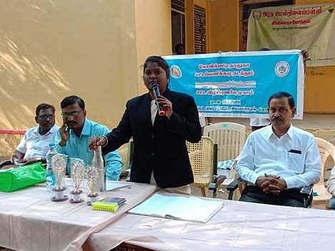 இளையரசனேந்தல் அரசுப் பள்ளியில் சட்ட விழிப்புணா்வு முகாம்