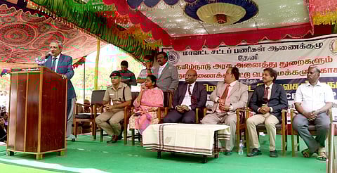 அரசு நலத் திட்டங்கள் குறித்து பொதுமக்களுக்கு விழிப்புணா்வு தேவை: நீதிபதி ஆா்.சுப்பிரமணியன்