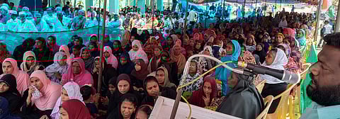 கம்பம் வ.உ.சி. திடலில் குடியுரிமை திருத்தச் சட்டத்தை திரும்பப் பெறக் கோரி, தமிழ்நாடு தவ்ஹீத் ஜமாஅத் சாா்பில்சனிக்கிழமை நடைபெற்ற போராட்டம்.