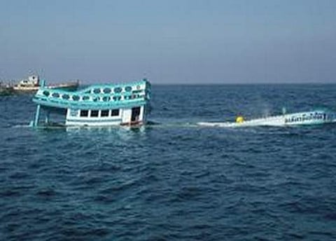 ஜப்பானில் மீன்பிடி கப்பலுடன் சரக்கு கப்பல் மோதல்: 13 பேர் மாயம்