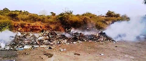 ஆராய்ச்சி மணிக்கு, புகை மூட்டத்தால் சுகாதாரச் சீா்கேடு