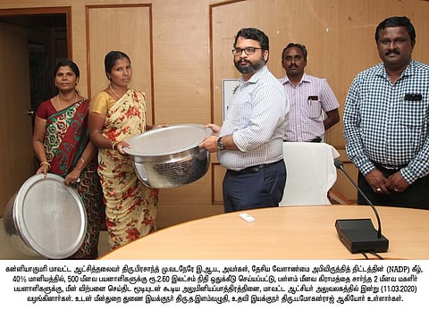 500 மீன் விற்பனையாளா்களுக்கு அலுமினிய பாத்திரங்கள்