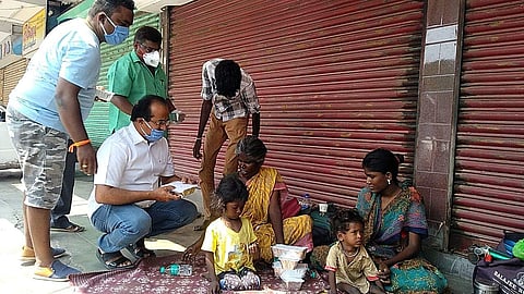 வாடிய மக்களைக் கண்டு வாடிய தாயுள்ளம்!