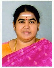 இயக்குநா் டி.சாந்தி