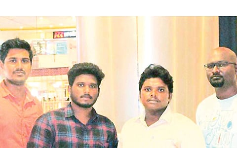 சுயதொழில்: வெற்றி கண்ட பொறியாளர்கள்