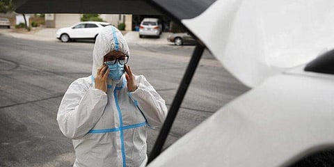 அமெரிக்காவில் கடந்த 24 மணி நேரத்தில் 4,591 பேர் மரணம்