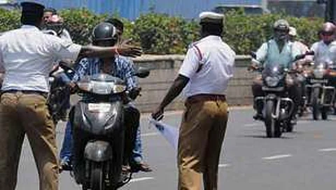 ஊரடங்கு: தமிழகத்தில் 2,35,164 வழக்குகள் பதிவு