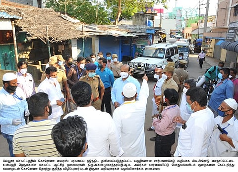 வேலூரில் துண்டிக்கப்பட்ட பகுதிகளில் மாவட்ட ஆட்சியா், எஸ்.பி. ஆய்வு