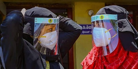 புணேவில் மருத்துவமனை ஊழியர்கள் 25 பேருக்கு கரோனா பாதிப்பு