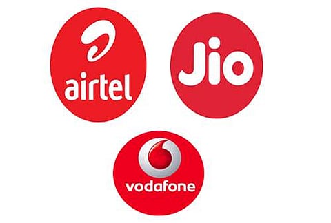 அதிக வாடிக்கையாளர்களைக் கவரும் ஏர்டெல், ஜியோ