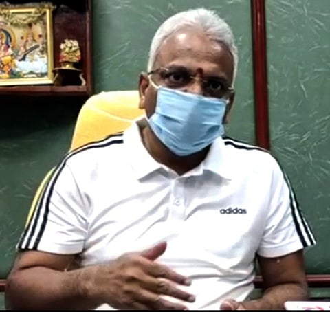 தவறான தகவல்களை தருகிறாா் ஆளுநா் கிரண் பேடி: அமைச்சா் மல்லாடி கிருஷ்ணா ராவ்