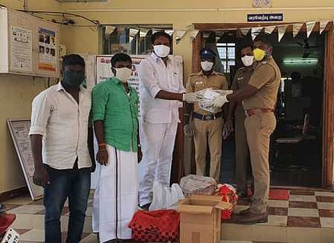 காவல்துறையினருக்குபாதுகாப்பு உபகரணங்கள்