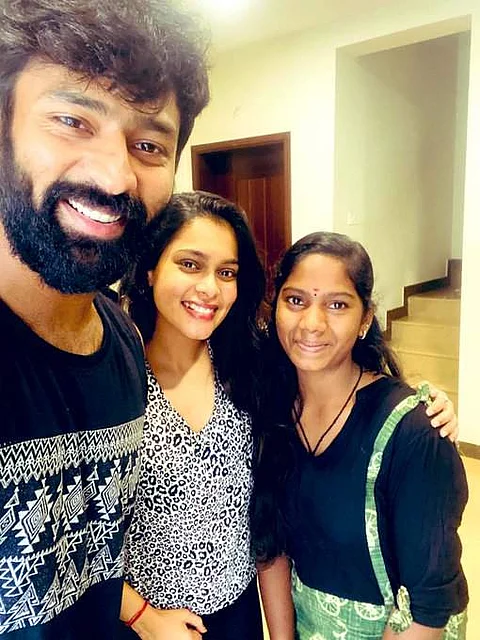 வீட்டுப் பணிப்பெண்ணை ஒளிப்பதிவாளர் ஆக்கிய நடிகர் ஷாந்தனு