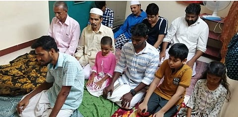 நெல்லையில் வீடுகளில் ரமலான் சிறப்பு தொழுகை