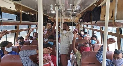 காஞ்சிபுரத்திலிருந்து 4,637 புலம்பெயர் தொழிலாளர்கள் சொந்த ஊருக்கு அனுப்பிவைப்பு