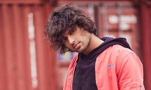 அவதூறு செய்திகளுக்கு எதிராகக் கொதித்தெழுந்த விஜய் தேவரகொண்டா! தெலுங்குத் திரையுலகம் ஆதரவு!