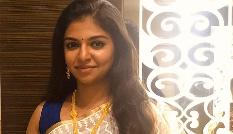 மாஸ்டர் படத்தில் சில காட்சிகளில் நடிக்க விஜய் எப்படி ஒப்புக்கொண்டார்?: டப்பிங் கலைஞர் ரவீணா ரவி ஆச்சர்யம்