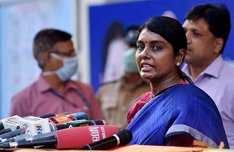 சுகாதாரத்துறை செயலாளா் பீலா ராஜேஷ்
