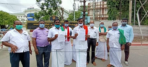 தமிழ்நாடு விவசாயிகள் சங்கம் சார்பில் கோவை மாவட்ட ஆட்சியரிடம் மனு