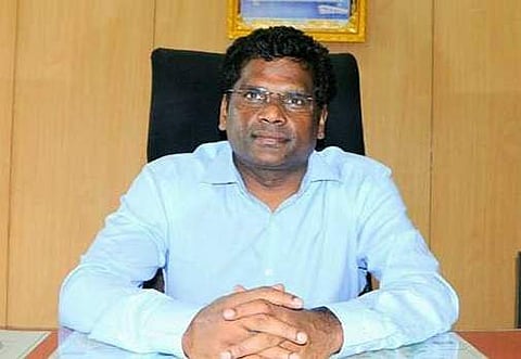 மாவட்ட ஆட்சியர் கந்தசாமி