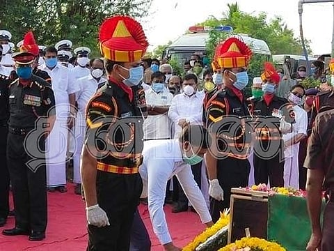 லடாக் எல்லையில் வீரமரணமடைந்த தமிழக வீரர் பழனியின் உடல் நல்லடக்கம்