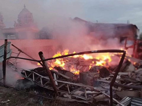 குமாரபாளையம் அருகே காகித கோன் நிறுவனத்தில் தீவிபத்து