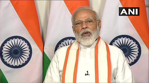 கரோனாவில் இருந்து பாதுகாப்பு, பொருளாதார வளர்ச்சி இரண்டுக்கும் முக்கியத்துவம்: பிரதமர் மோடி உரை