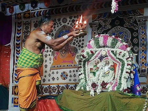 ஆச்சாள்புரத்தில் எளிமையாக நடந்தது திருஞானசம்பந்தர் திருக்கல்யாண விழா